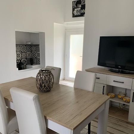 Les Dahlias Appartement 4 Personnes Jacuzzi Barbecue Jardin Arbore Climatise 아그 외부 사진