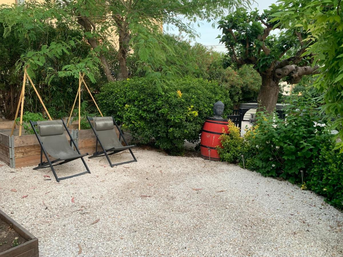 Les Dahlias Appartement 4 Personnes Jacuzzi Barbecue Jardin Arbore Climatise 아그 외부 사진